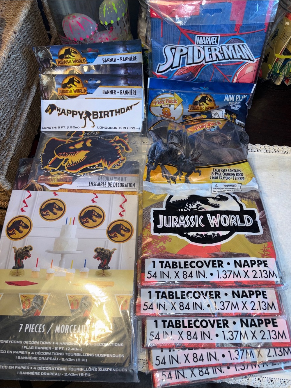 NIB assortment of officially licensed Jurassic World themed birthday party suppl